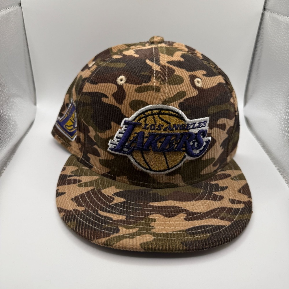 New Era 59FIFTY Los Angeles Lakers Camo Corduroy Fitted Hat Size 7 3/8